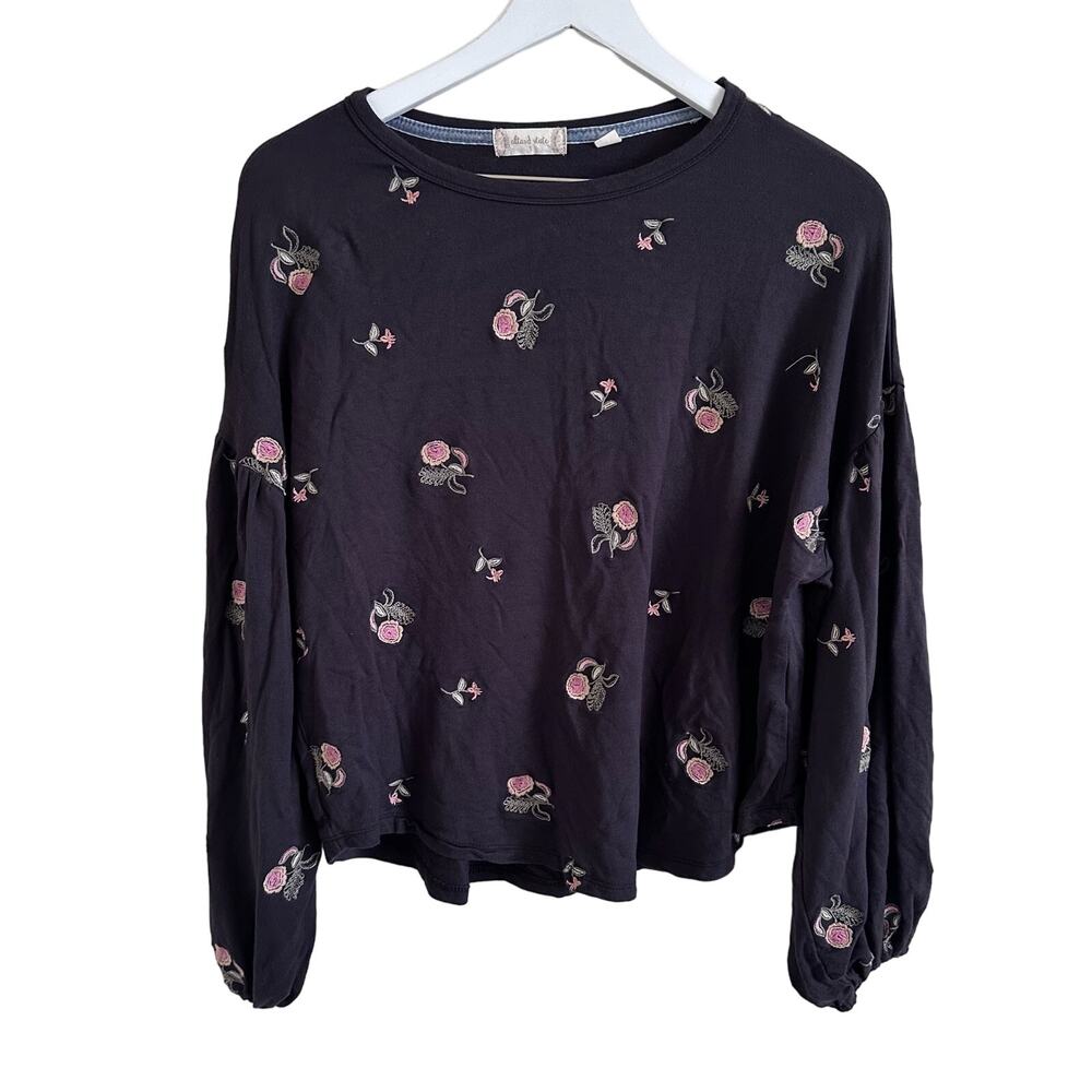 Altar'd State Floral Embroidered Balloon Sleeve T-Shirt Size Small
